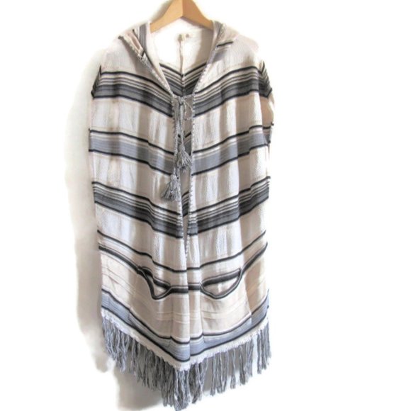 Anthropologie Moth Calexico Hooded Stripe Beach Wrap - Picture 6 of 11